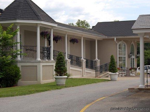Inn At Arbor Ridge Hotel And Conference Center Hopewell Junction Ngoại thất bức ảnh